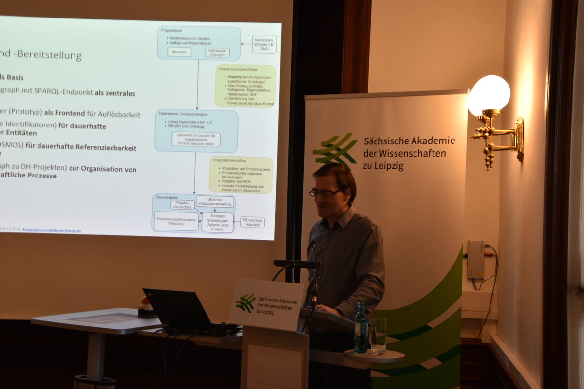 Vortrag KompetenzwerkD, Dr. Dirk Goldhahn (Foto: Birgit Pfeiffer)